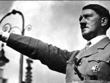 Adolf Hitler zdravil veřejnost v roce 1940 / Wikimedia Commons