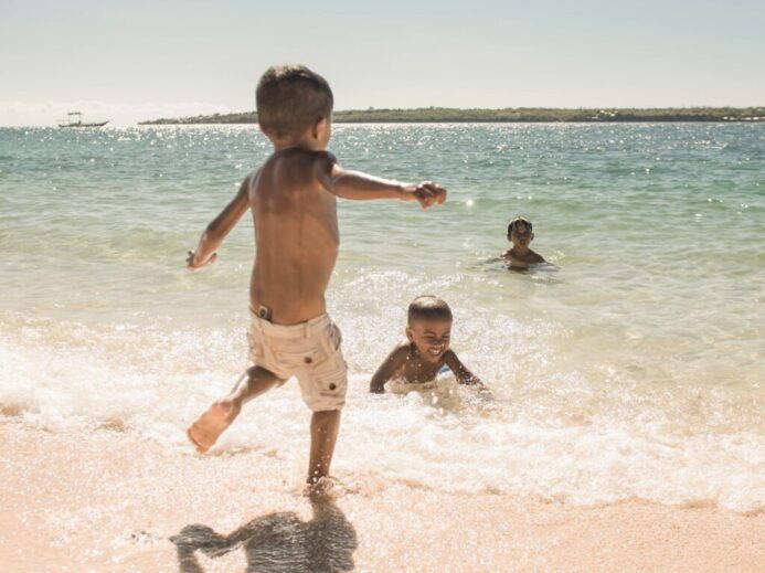 kid running on