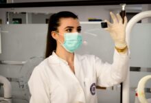 woman inside laboratory