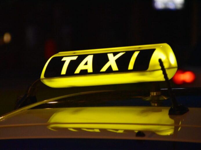 yellow Taxi light sign