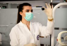 woman inside laboratory
