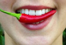 Seriózní průzkum: 53 % Francouzů zapojuje do sexu jídlo. Které je nejerotičtější?