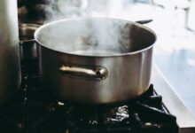 stainless steel cooking pot with lid