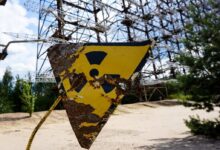 yellow and black bio hazard signage