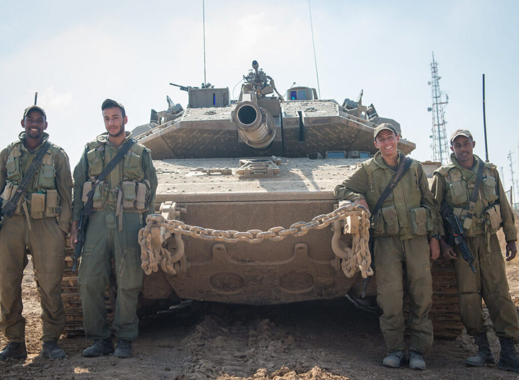 'Merkava IV' Tank's Team
