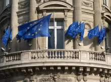Vybraní ruští podnikatelé mohou znovu do Evropy. EU ruší část sankcí