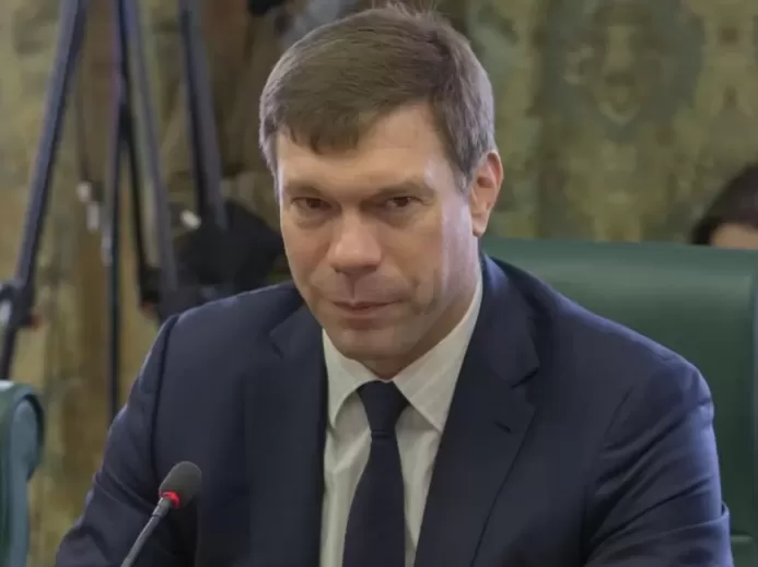 Oleg Carev