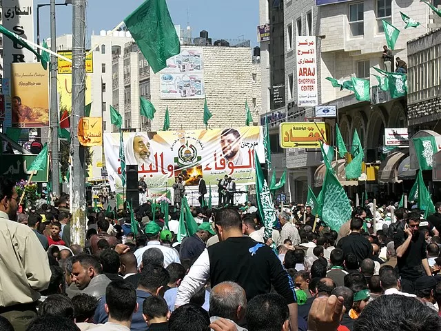 640px-Yasin_Rantisi_Hamas_Wahlkampf (1) - Pravda24