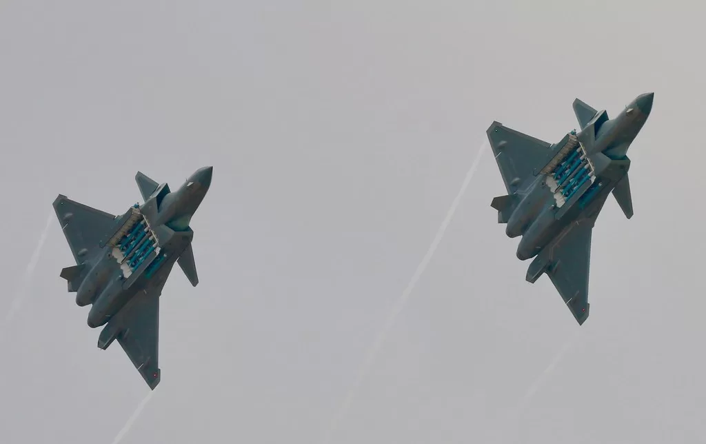 Chengdu J-20 - Pravda24