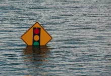 traffic light sign underwater