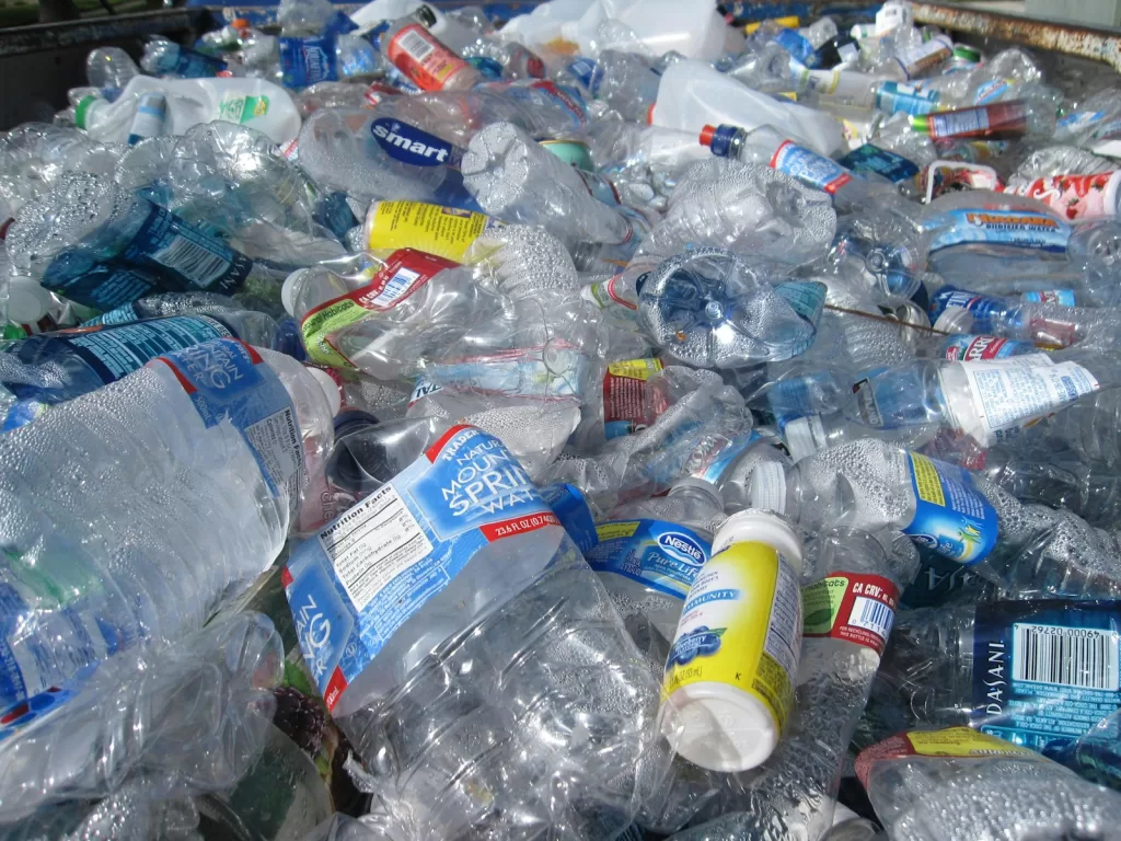 Photo by tanvi sharma - Pravda24 blue labeled plastic bottles