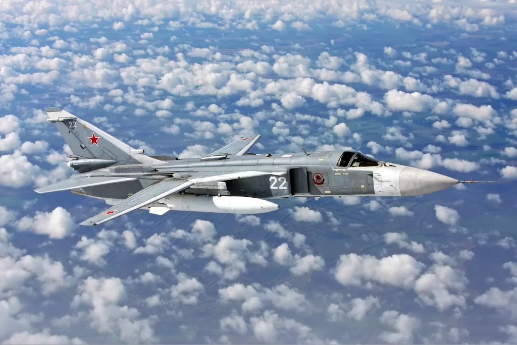 File:Sukhoi Su-24 inflight Mishin.jpg - Pravda24