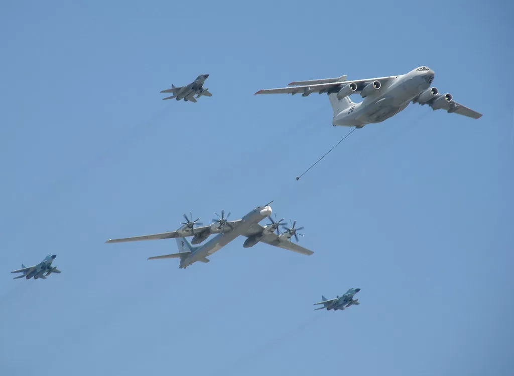 Ilyushin Il-78, Tupolev Tu-95MS, Micoyan&Gurevich MiG-29 - Pravda24