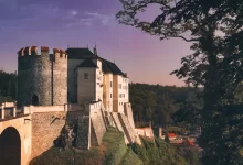 Hrad Český Šternberk při západu slunce