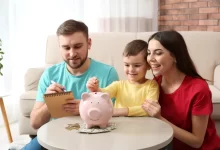 Rodina počítající úspory