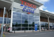 Prodejna Tesco.