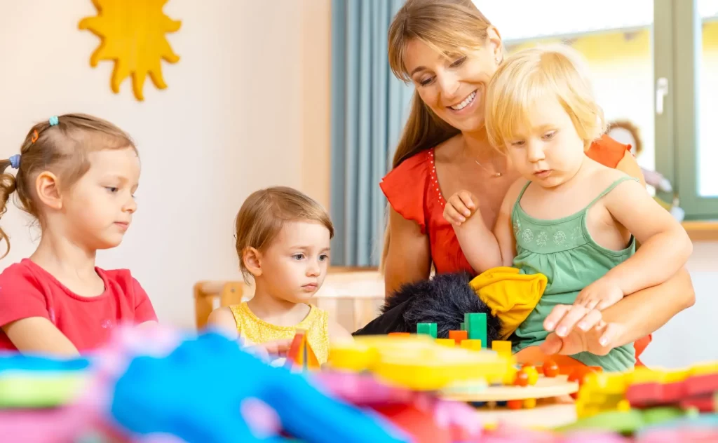 Shutterstock_2315759531 - Pravda24 Děti ve školce