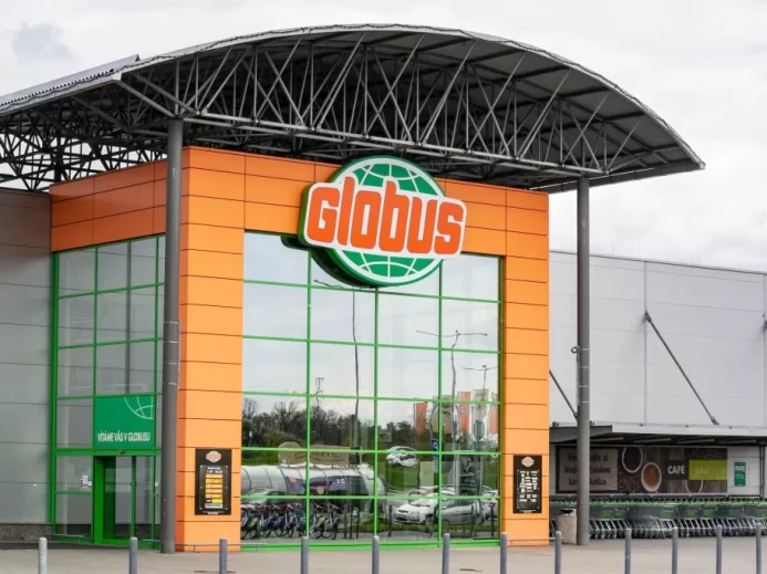 Globus budova zvenku.