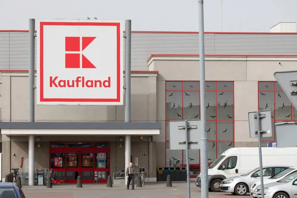 Kaufland připravil pro své zákazníky celou řadu slev. Zdroj: Shutterstock - Pravda24 Prodejna Kaufland.