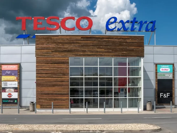 Prodejna Tesco.
