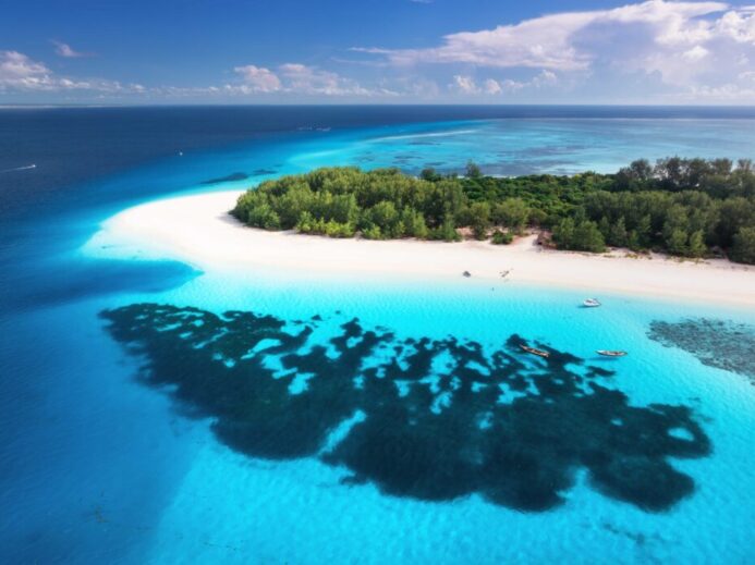 letecký pohled na ostrov Zanzibar
