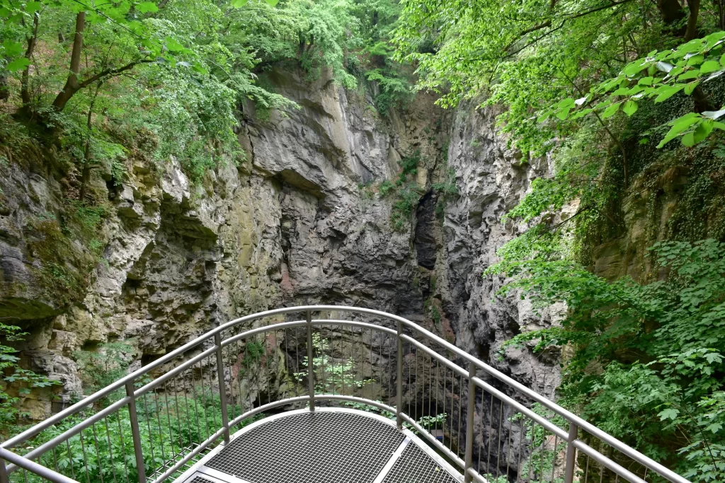 shutterstock_431795026 - Pravda24 Hranická propast
