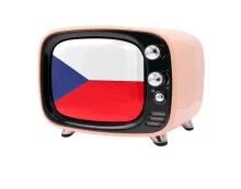 Televize s českou vlajkou.