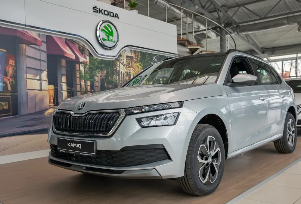 shutterstock_2449899071 - Pravda24 Škoda Kamiq.