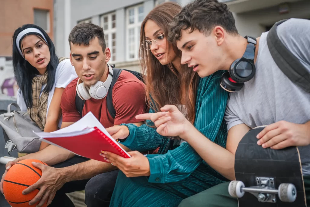 shutterstock_2467104523 - Pravda24 parta studentů