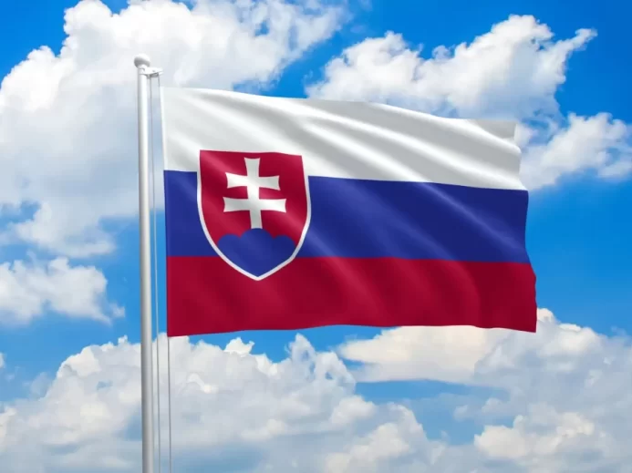 Slovensko láká řadou zajímavých turistických památek.