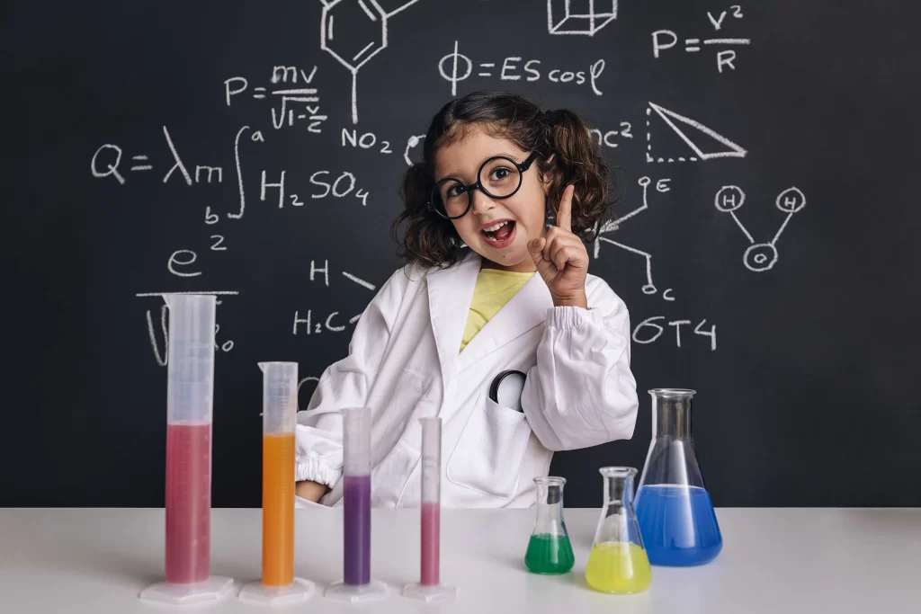 shutterstock_1681687201_optimized - Pravda24 dítě převlečené za vědce