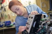Žena vynálezkyně technologii
