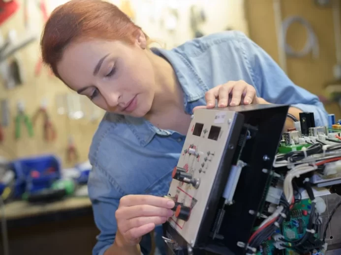 Žena vynálezkyně technologii