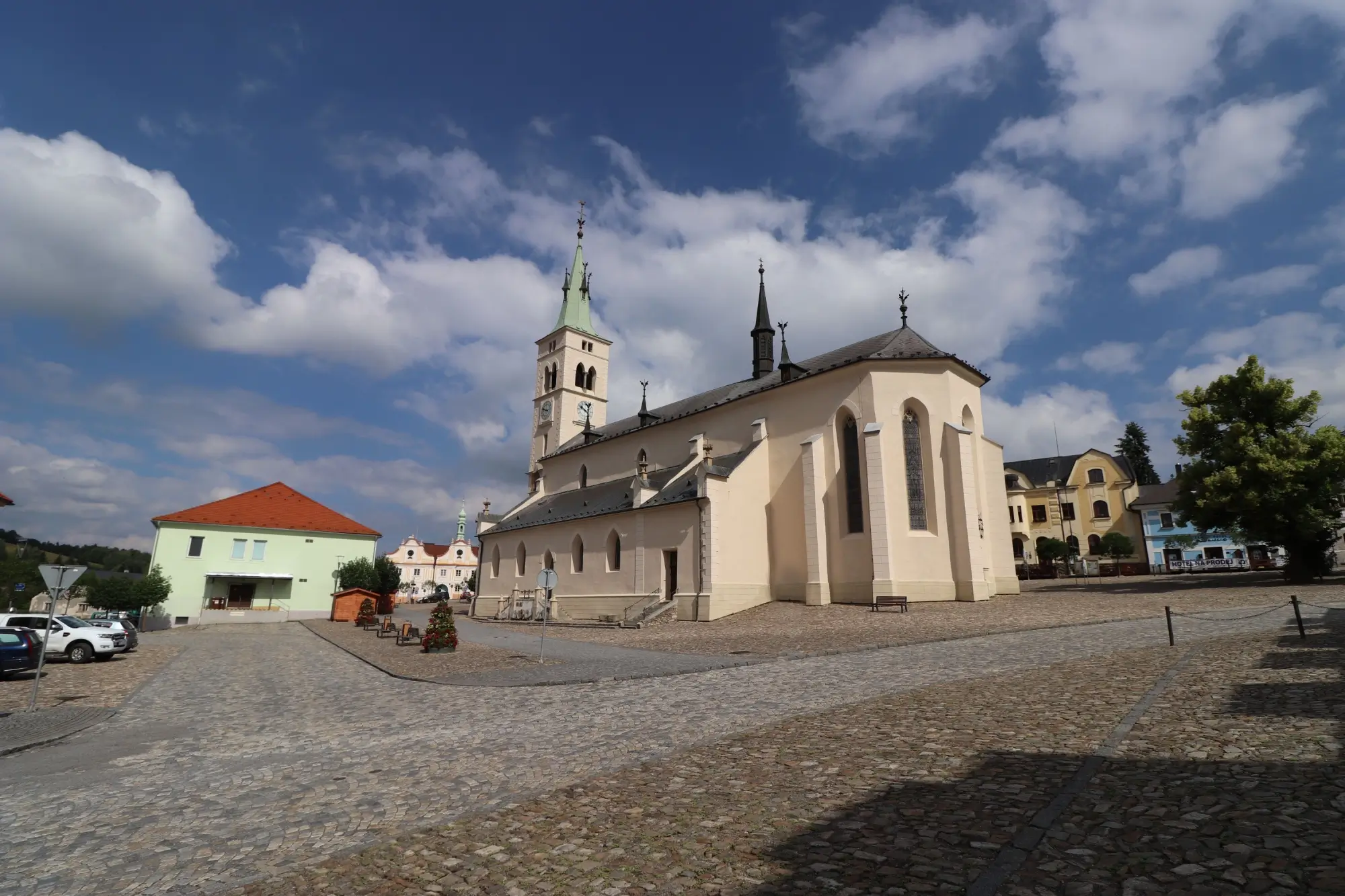 - Pravda24 Kostel v Kašperských horách