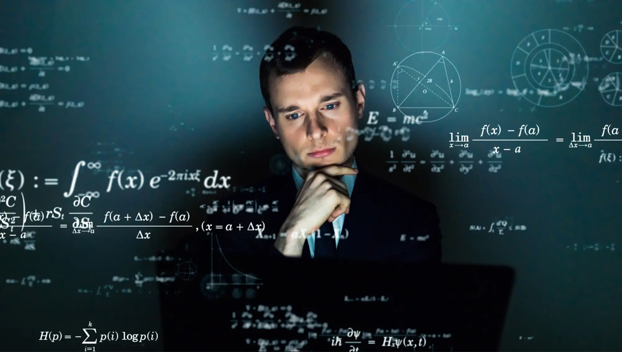 Muž přemýšlí nad vzorci