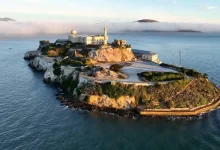 Západ slunce nad pevností Alcatraz