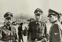 Fotografie nacistických důstojníků SS v uniformách během druhé světové války