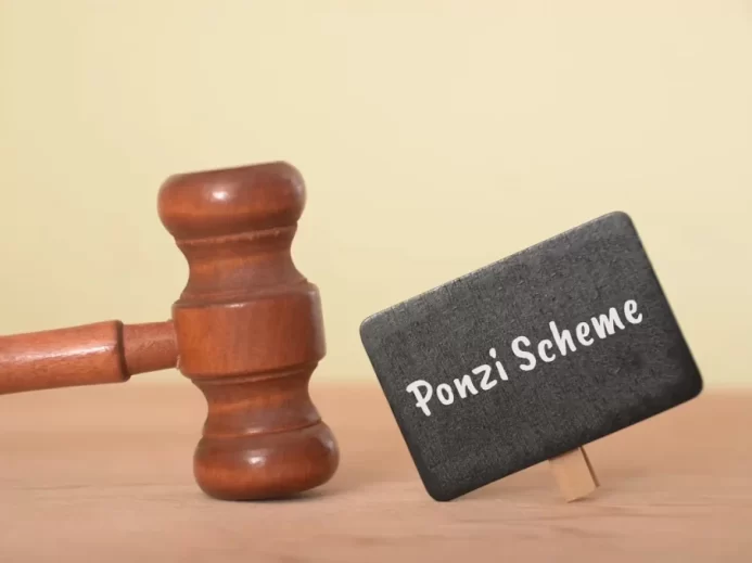 Ponziho schéma soud