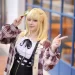 Mladá dívka v herním cosplay