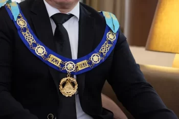 Ilumináti člen odznak