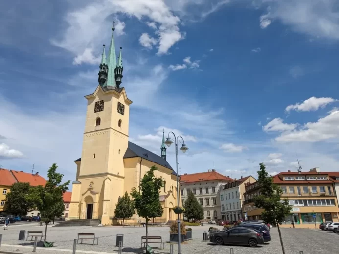 Kostel v Příbrami náměstí architektura