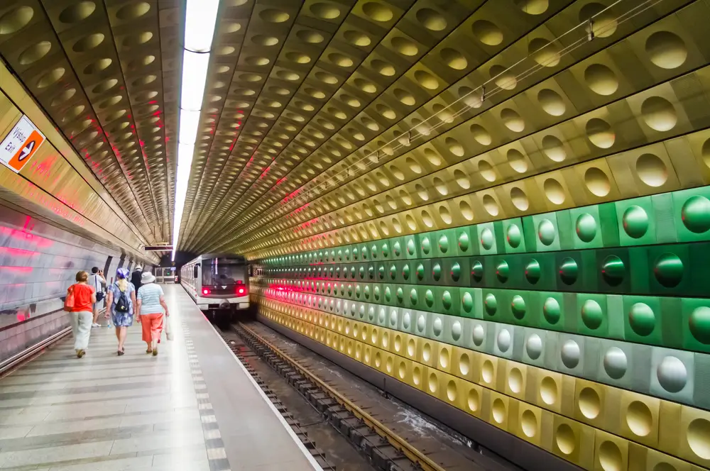 - Pravda24 Metro v Praze