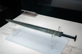 Meč Goujian dodnes udivuje svou technologií.