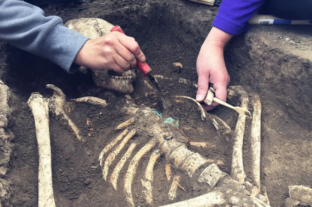 Současné archeologické nálezy často boří mýty. 