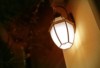 Elektrické venkovní svítidlo