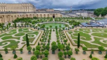 Versailles bylo a je symbolem pařížského luxusu.